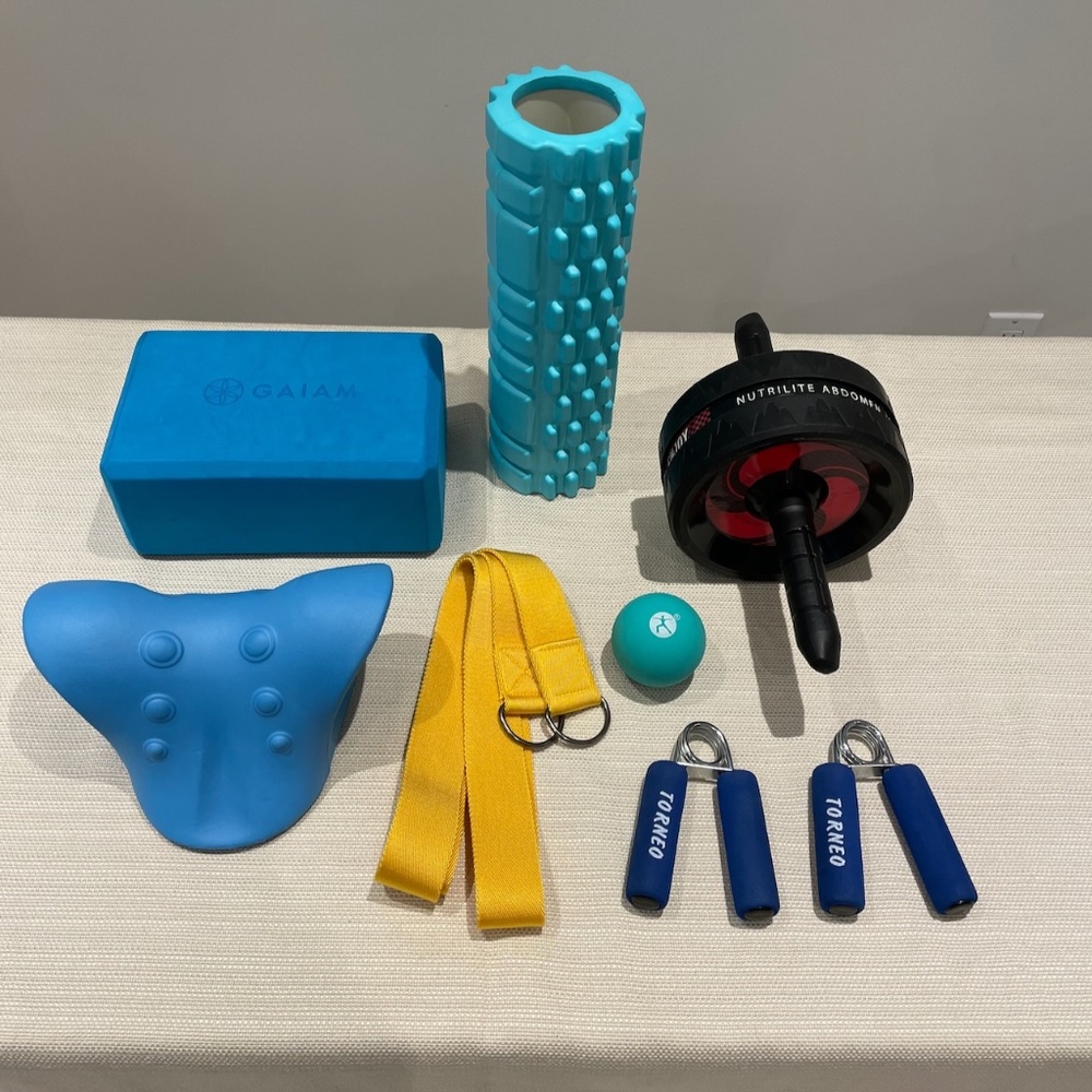 Set/ bundle of Yoga/Athletics equipment accessories